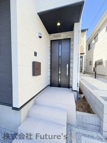 流山市南流山7丁目　新築戸建　全2棟　1号棟のエントランス|玄関アプローチ
