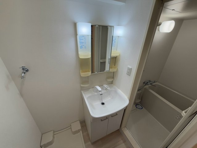 リレイション大国の洗面所