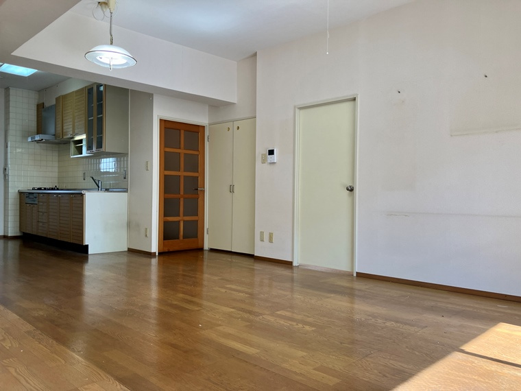 ジョイ茅ヶ崎第２ビルの居間・リビング