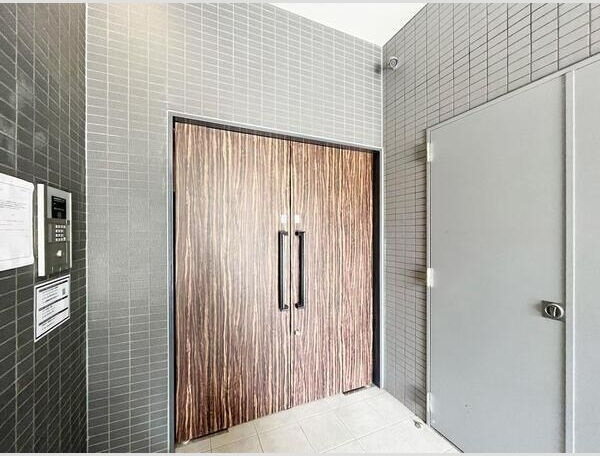 S-FORT新大阪Eastのエントランス