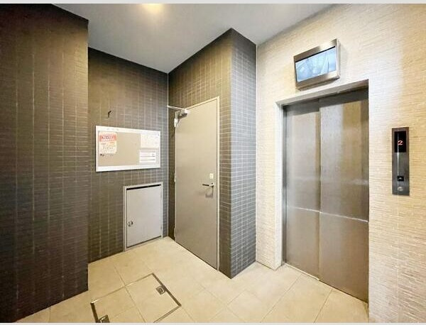 S-FORT新大阪Eastのロビー