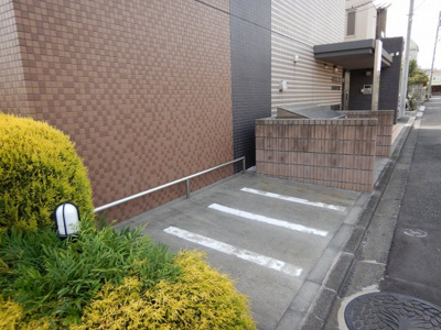 【駐車場】 | エクセル１（エクセルワン）