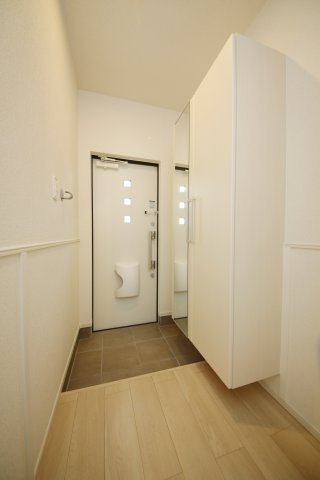 イースト　オレヌの玄関