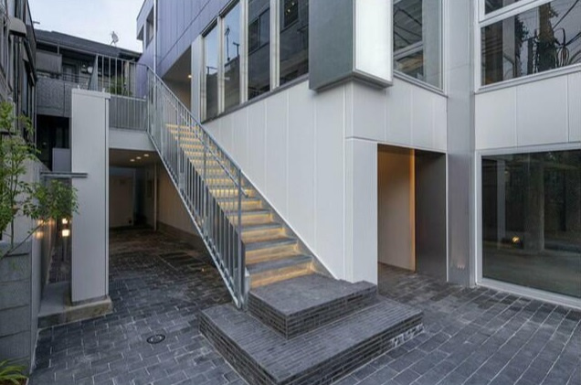 マーキュリー八雲の外観