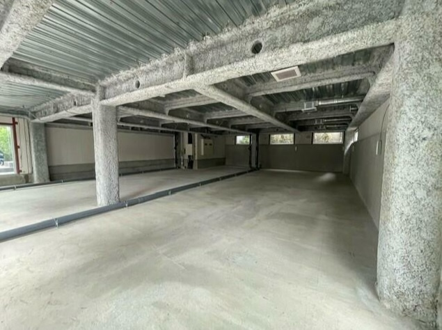 マーキュリー八雲の内装