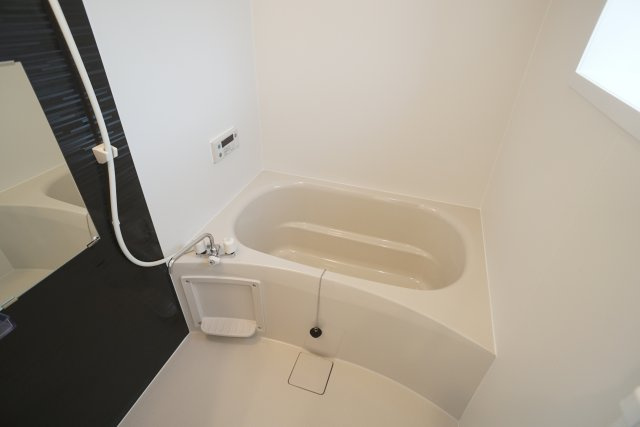 ハイツ77の浴室