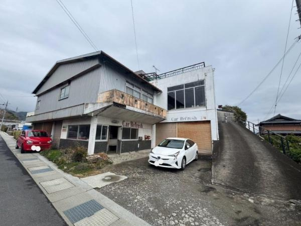 かつらぎ町　中古住宅兼工場の外観