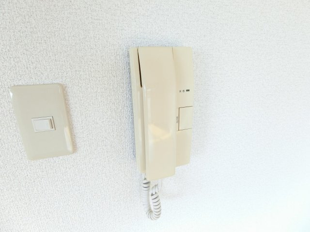 ドリームハウスⅢのセキュリティ|※現況優先
インターホン付きです