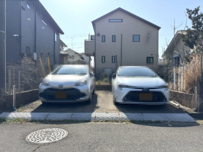 八街市吉倉　中古戸建の駐車場