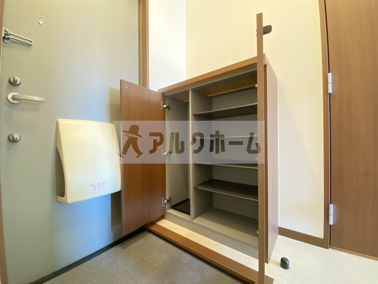 ベルリード柏原の玄関|ベルリード柏原（柏原市田辺）　シューズBOX