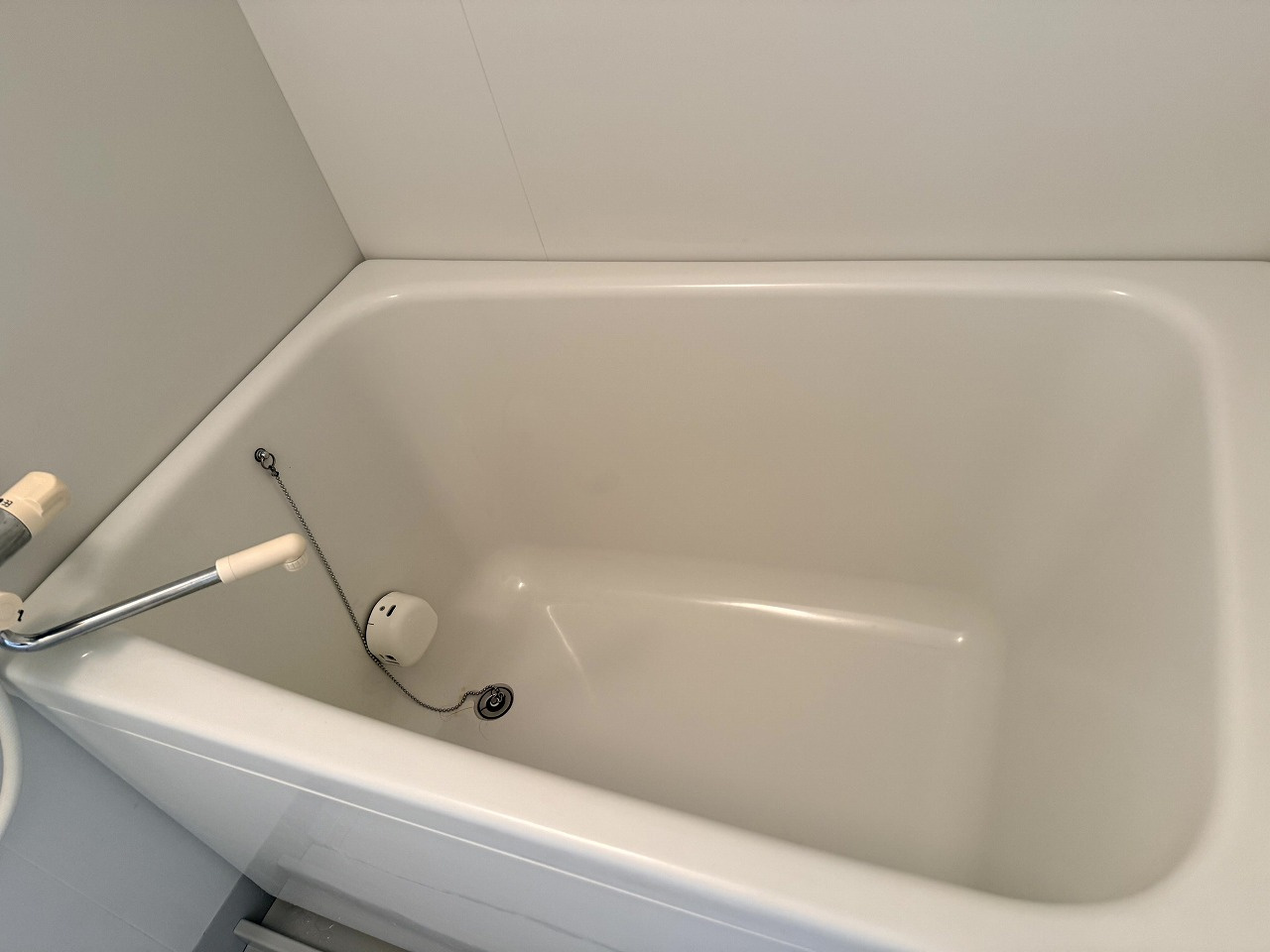 クローバーの浴室