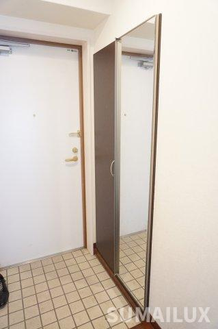 熊本市東区保田窪３丁目の賃貸マンションの玄関