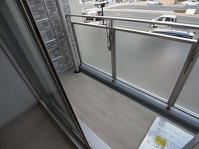 神戸市兵庫区大開通７丁目の賃貸マンションのバルコニー