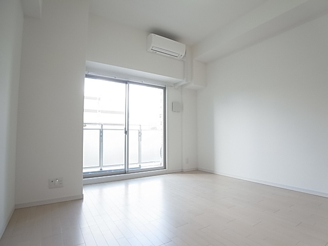 神戸市兵庫区大開通７丁目の賃貸マンションの居間・リビング|室内