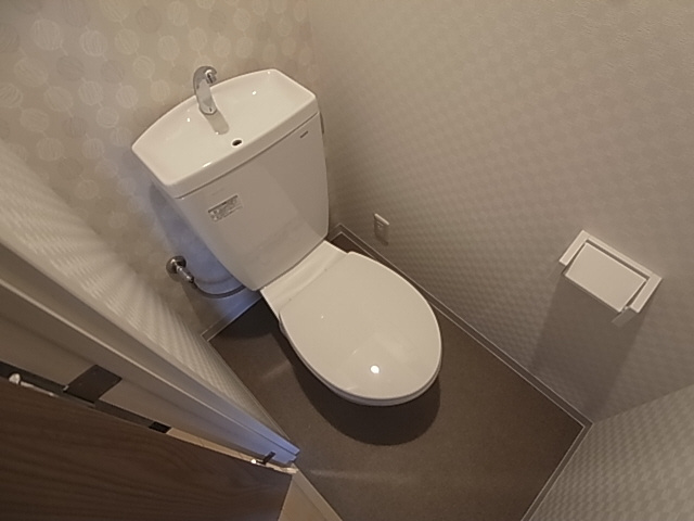 神戸市兵庫区大開通７丁目の賃貸マンションのトイレ|トイレ