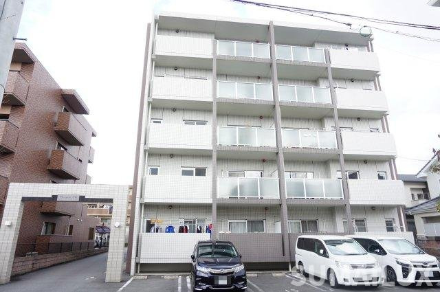 ロワイヤルＭの外観