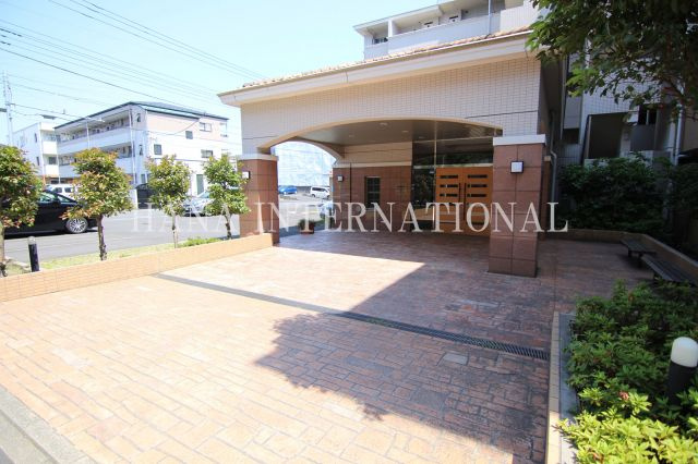 アウラ１０のエントランス