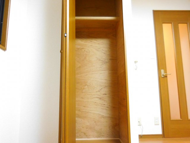 キャトルセゾンの収納|同マンション別部屋