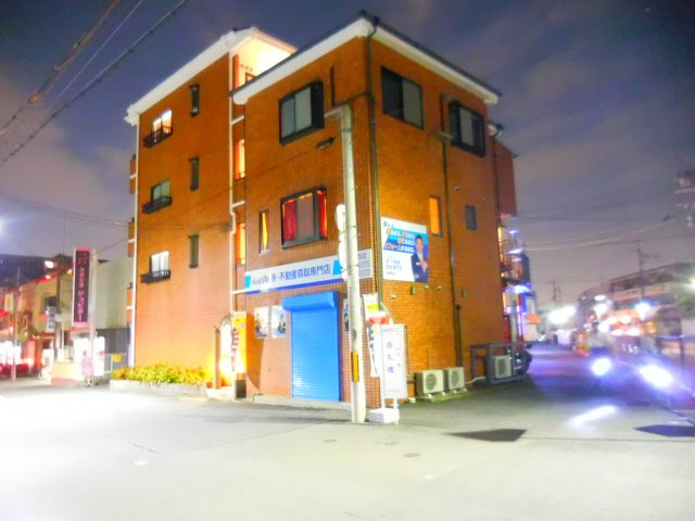キャトルセゾンの外観