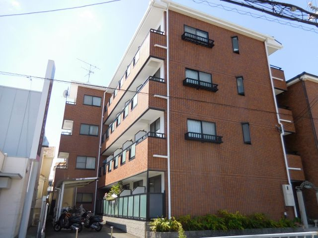 キャトルセゾンの外観