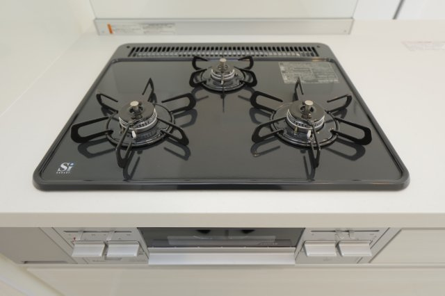 フリージア一色のキッチン