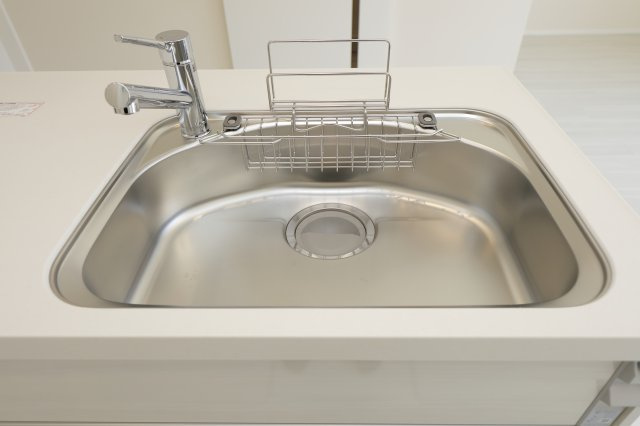 フリージア一色のキッチン