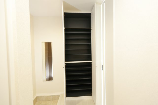 フリージア一色の収納