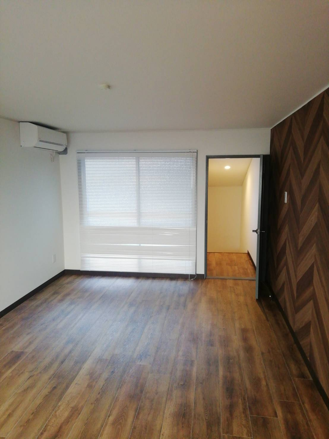 天王寺国分町の洋室