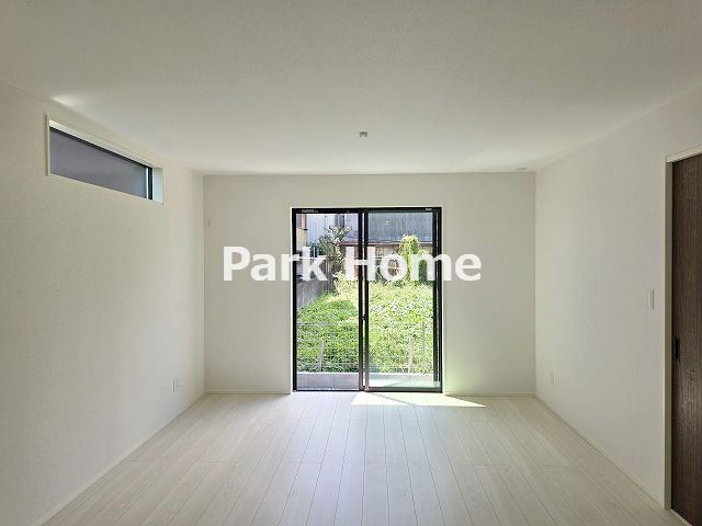 高知市高見町 2期2棟2 新築戸建ての居間・リビング