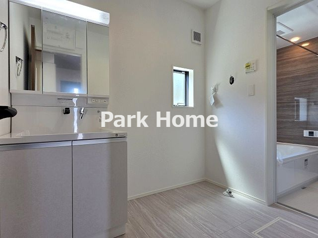 高知市高見町 2期2棟2 新築戸建ての洗面所