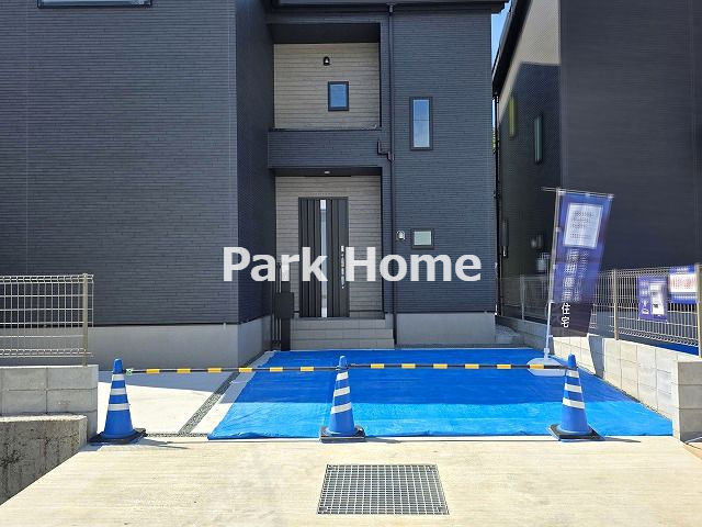 高知市高見町 2期2棟2 新築戸建ての駐車場