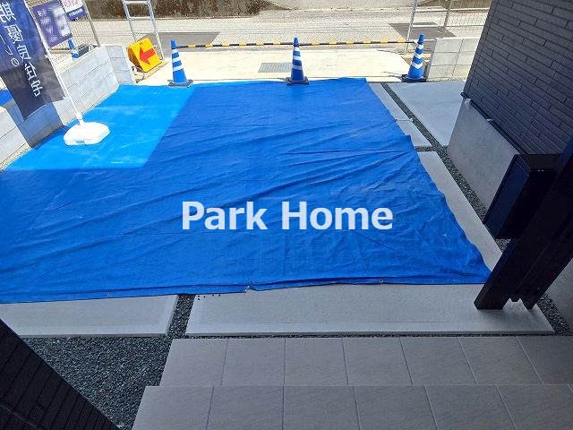 高知市高見町 2期2棟2 新築戸建ての駐車場