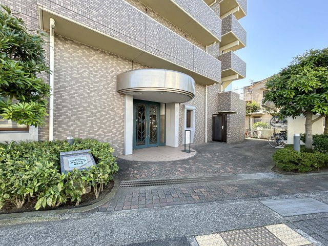 グレーシア湘南平塚のエントランス