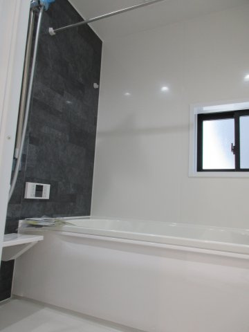 昭島市拝島町5丁目　新築戸建全9棟の浴室|のびのび１坪タイプバスルーム。お子様と一緒に入っても足を伸ばしてゆっくり入れますよ。