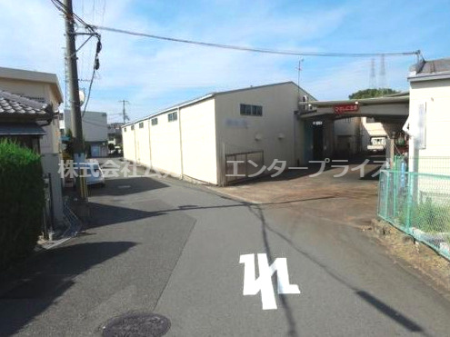 和泉市箕形町　倉庫の周辺|前面の通りです☆