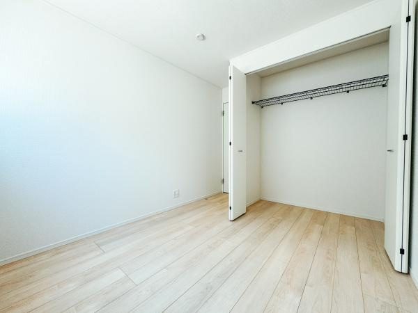 森第7-4号棟の洋室