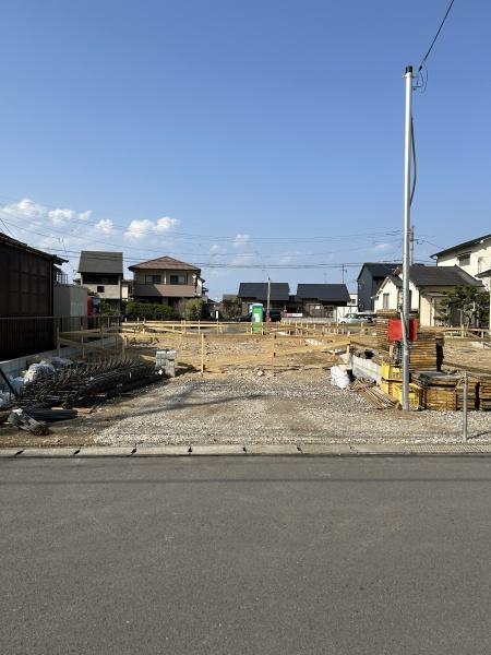 森第7-4号棟の前面道路含む現地写真|2025年3月撮影