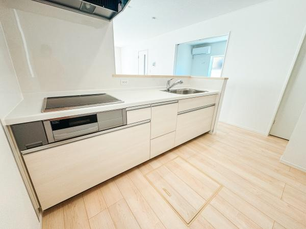 森第7-4号棟のキッチン|3口コンロがあるので複数の料理を同時に作れるので効率アップ！