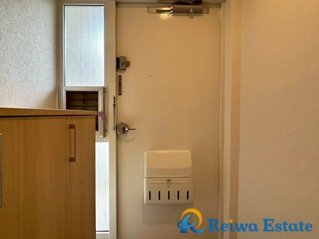 湘南ライフタウン城山住宅　10号棟の玄関