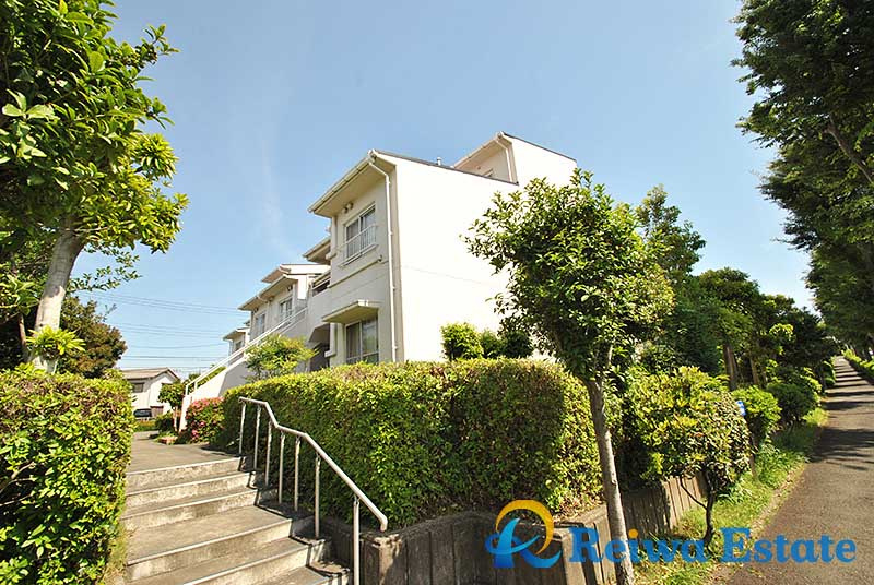 湘南ライフタウン城山住宅　10号棟の外観