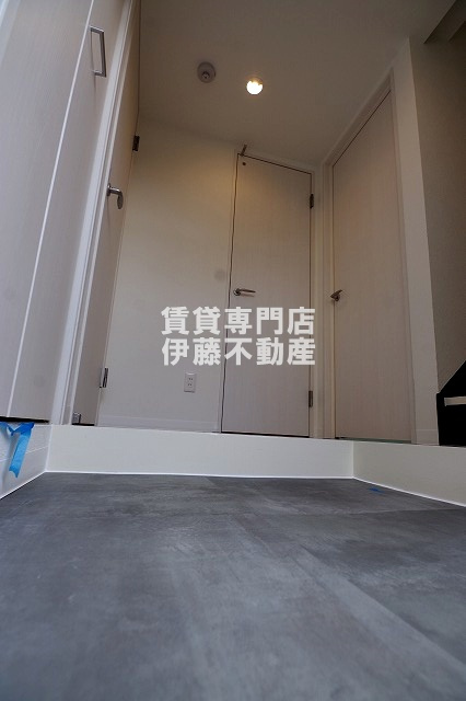 Celenest浄心の玄関