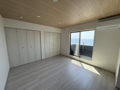 【洋室】 | 愛スリー