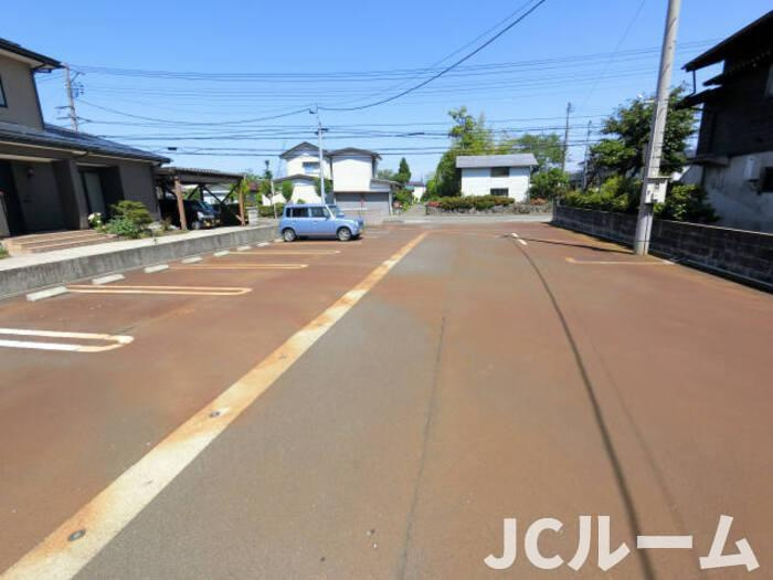 インサイドモートの駐車場