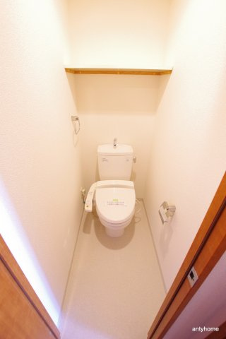 ノルデンハイム江坂 仲介手数料無料のトイレ
