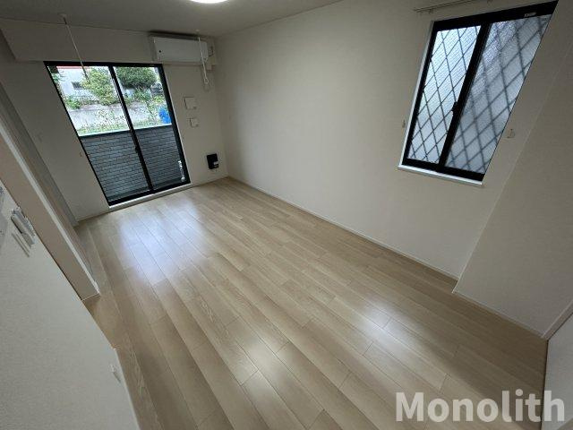 フォンターナ西大路の居間・リビング