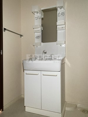 ベルリード柏原の独立洗面台|ベルリード柏原（柏原市田辺）　シャンプードレッサー