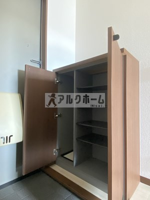 ベルリード柏原の玄関|ベルリード柏原（柏原市田辺）　シューズBOX