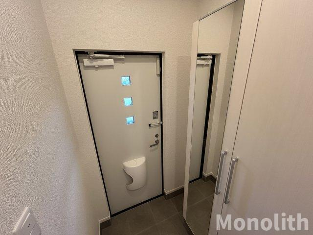 フォンターナ西大路の玄関