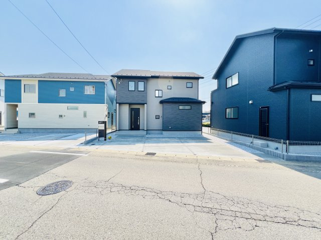 前橋市大友町の外観|駐車スペース2台可能！