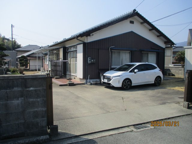 宮野上一戸建ての駐車場